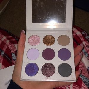Kylie cosmetics purple pallete